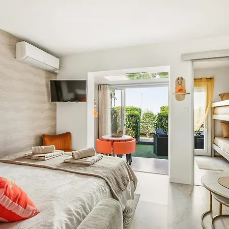 Mandarine D'ipanema Close To Naturist Village & Tennis בית נופש *