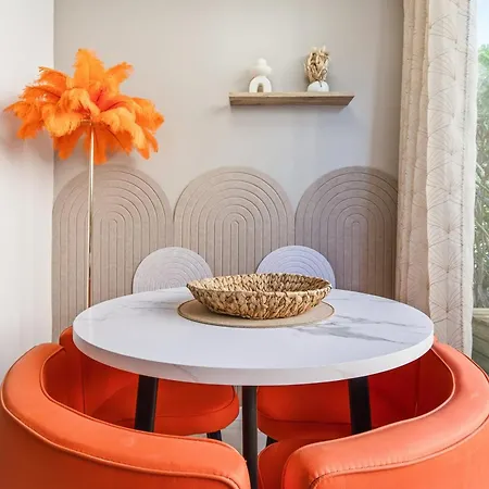 בית נופש Mandarine D'ipanema Close To Naturist Village & Tennis אגדה